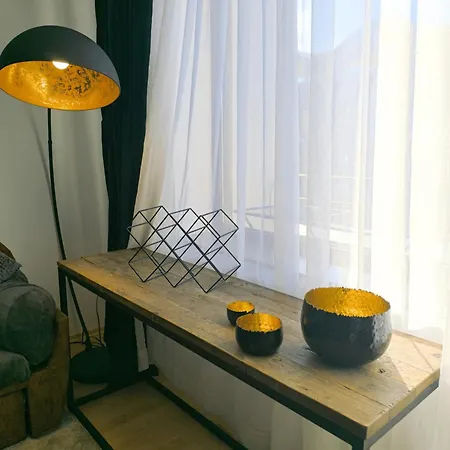 Botanique - Cozy With Free Bottle Of Wine *