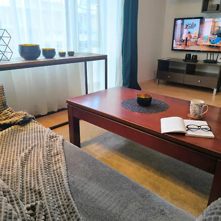 Botanique - Cozy With Free Bottle Of Wine